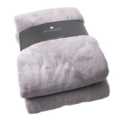 Fleecedecke In Grau 9 Fleecedecke In Grau -Heimtextilien atmosphera createur dinterieur fleecedecke in grau 4