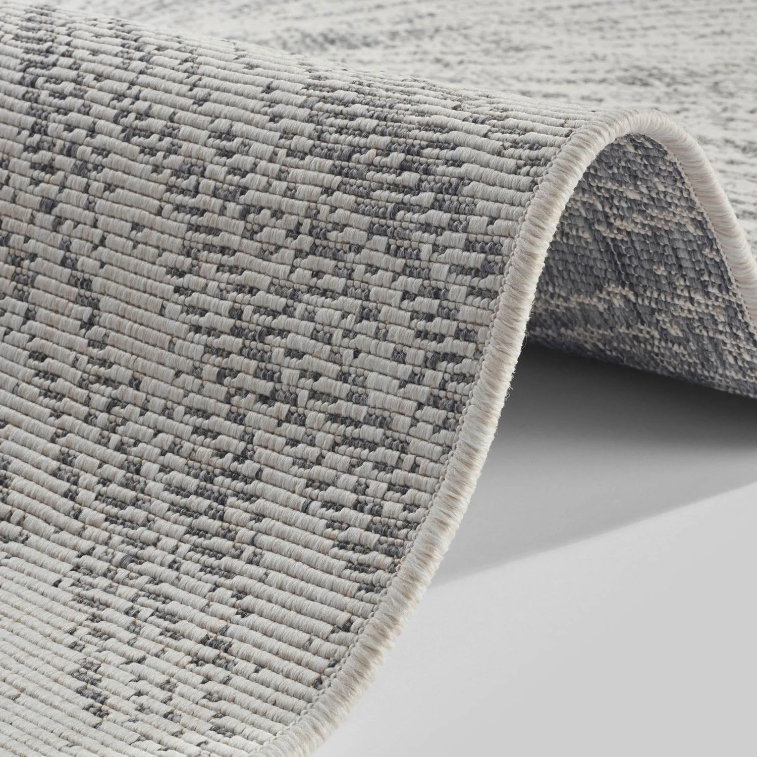In- & Outdoor Wendeteppich Aura Grau 10 In- & Outdoor Wendeteppich Aura Grau – Bild 10