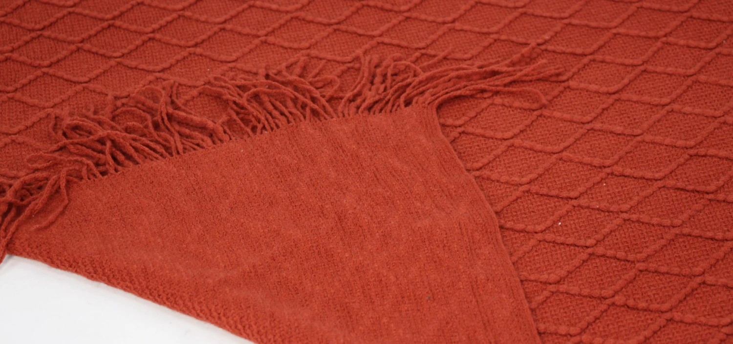 Kuscheldecke "Carmine" 1200x1520 In Rot 5 Kuscheldecke "Carmine" 1200x1520 In Rot – Bild 5