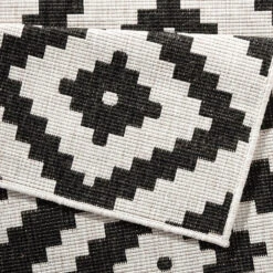 In- & Outdoor Teppich Malta Schwarz Creme -Heimtextilien northrugs in and outdoor teppich malta schwarz creme 2