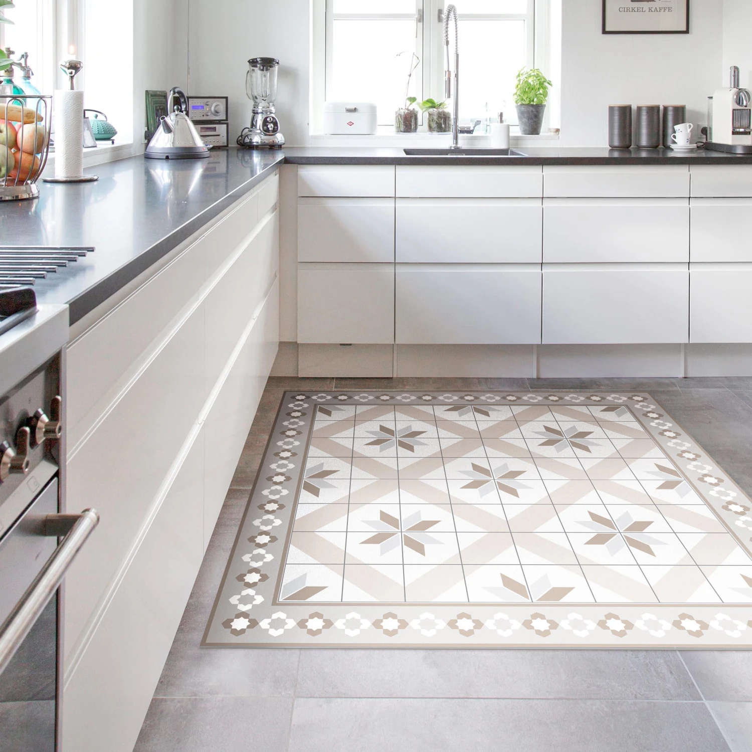 Vinyl-Teppich - Geometrische Fliesen Rautenblüte Mit Bordüre In Creme-Beige 4 Vinyl-Teppich - Geometrische Fliesen Rautenblüte Mit Bordüre In Creme-Beige – Bild 4